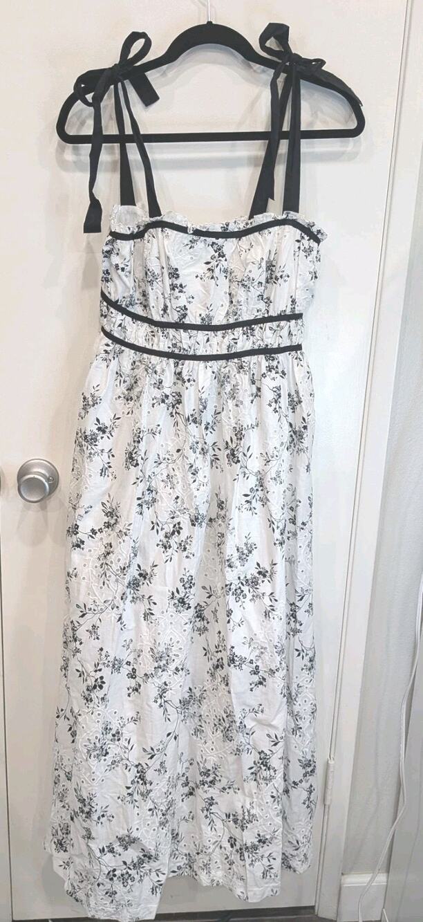 NWT Forever 21 Bow Tie Laced Maxi Dress Milkmaid Smocked Soft Girl Ruffle Small
